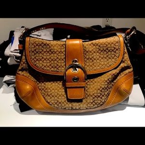 Coach purse. Excellent condition